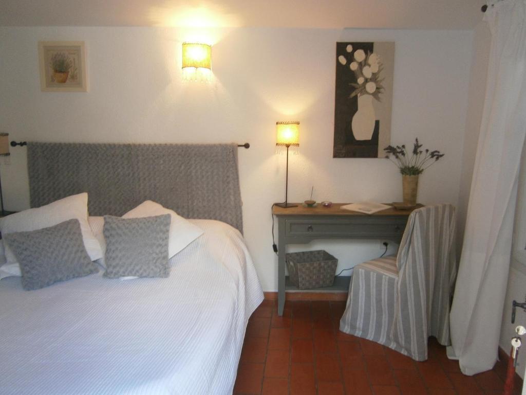 Hotel Clos Des Iris 2*