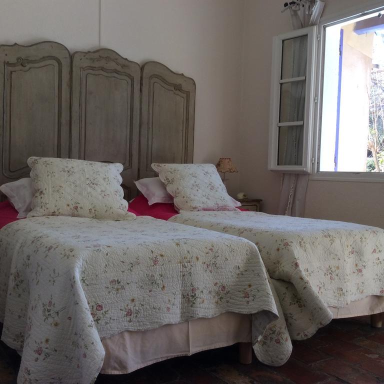 Clos Des Iris Hotel